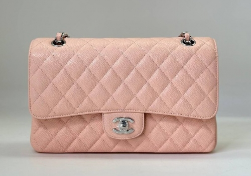 Кожаная розовая сумка Chanel 11.12 Medium Classic Flap Bag