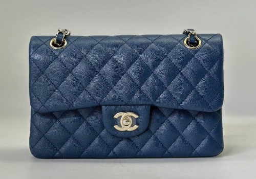 Кожаная синяя сумка Chanel 11.12 Medium Classic Flap Bag