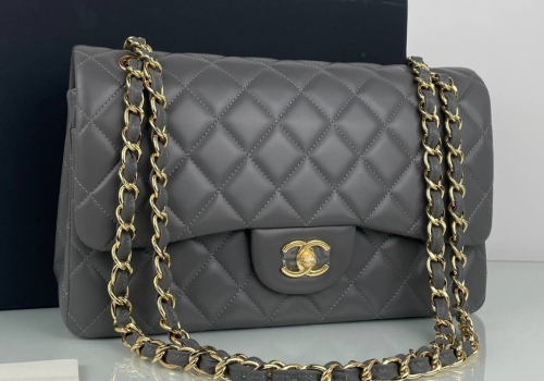 Женская кожаная сумка Chanel 11.12 Jumbo Classic Flap Bag серая