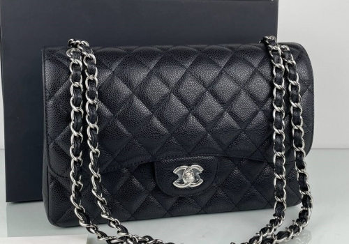 Женская кожаная сумка Chanel 11.12 Jumbo Classic Flap Bag