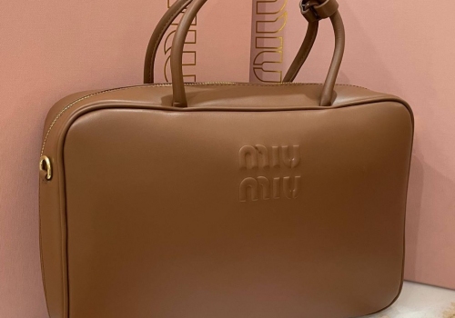 Женская Top-handle сумка из кожи Miu Miu Beau коричневая