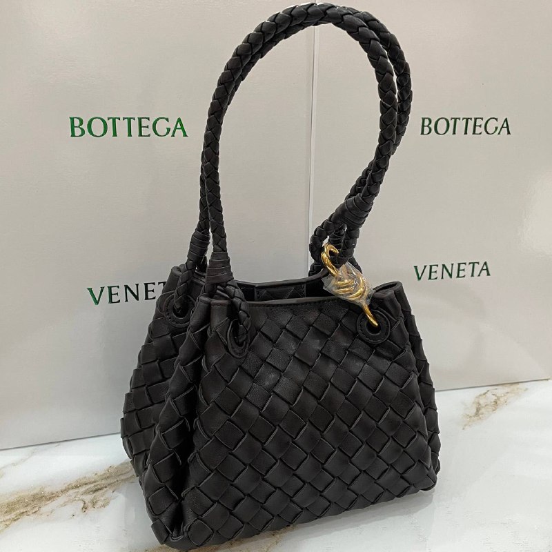 Кожаная сумка Bottega Veneta Parachute темно-коричневая