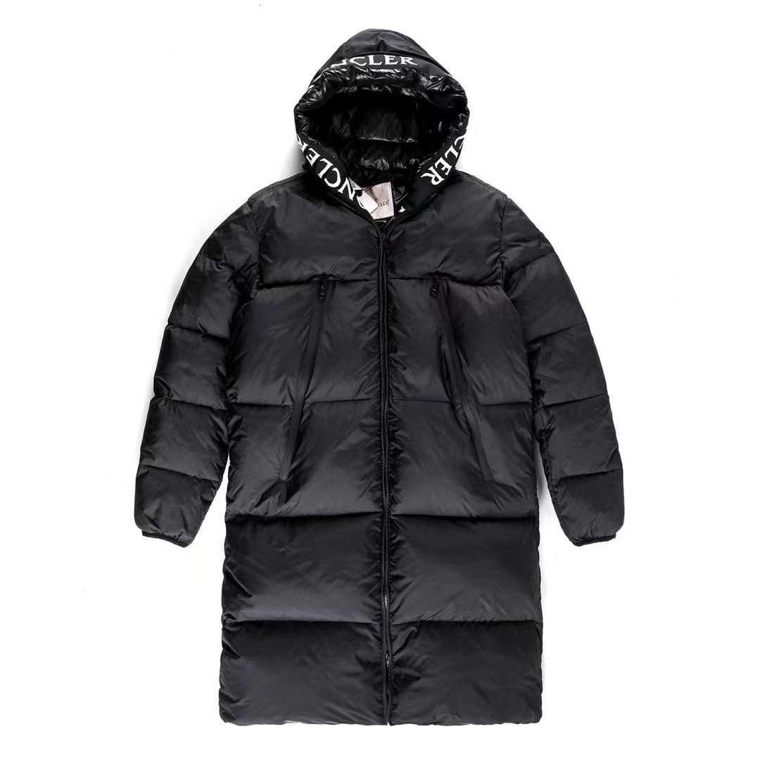 Женский черный пуховик Moncler