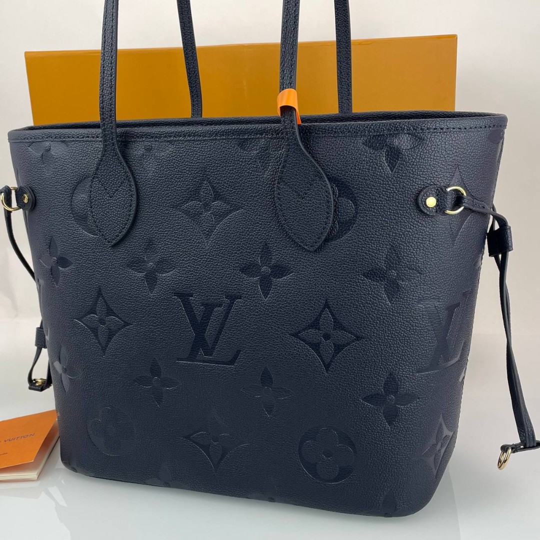 Женская сумка Louis Vuitton NeverFull MM кожаная черная