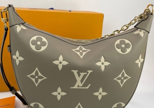 Женская сумка Louis Vuitton Loop Hobo серая