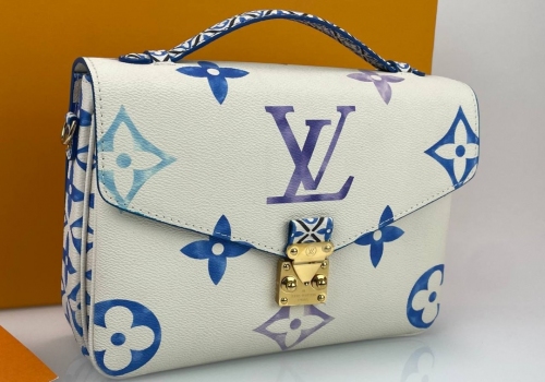 Кожаная белая с синим сумка Louis Vuitton Pochette Metis