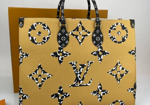 Женская сумка Louis Vuitton Onthego GM белая с желтым