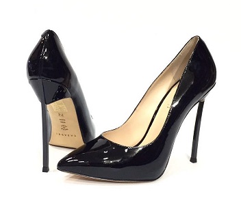 Женские черные лаковые туфли лодочки Casadei Black