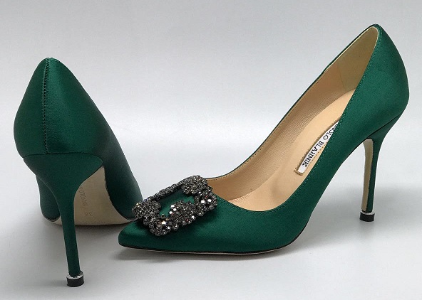 Женские зеленые атласные туфли-лодочки с блестками от Manolo Blahnik 'Hangisi'