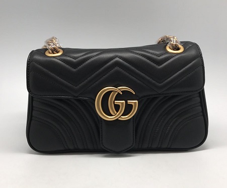Женская кожаная сумка Gucci Marmont черная с золотой цепочкой