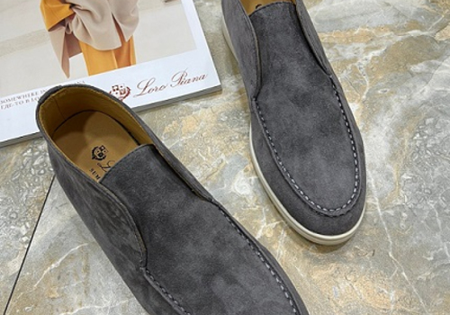 Замшевые серые ботинки Loro Piana
