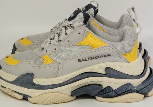 Женские кроссовки Balenciaga Triple S кожаные серые