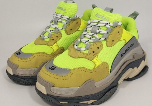 Женские кроссовки Balenciaga Triple S кожаные салатовые