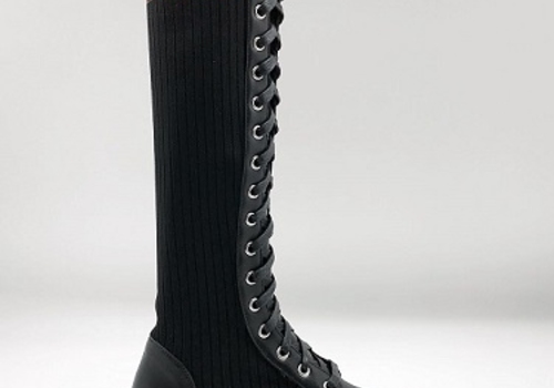 Женские высокие ботинки Fendi черные