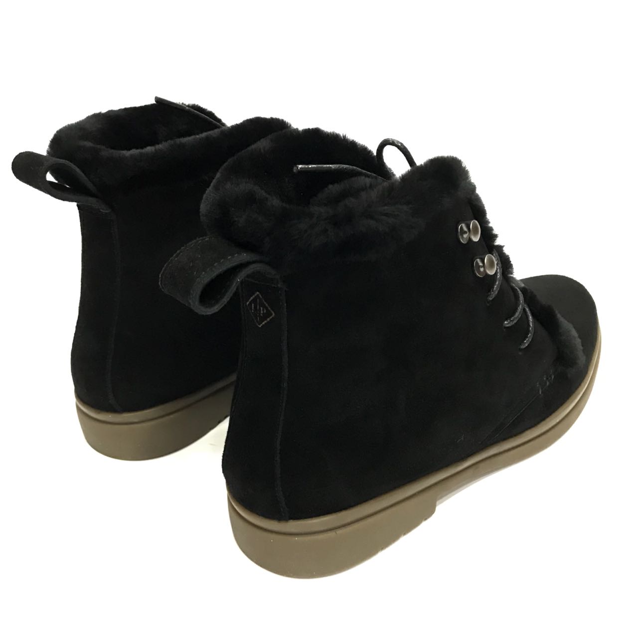 Замшевые ботинки Loro Piana зимние черные с мехом