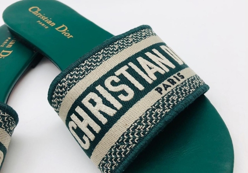 Зеленые шлепки Christian Dior