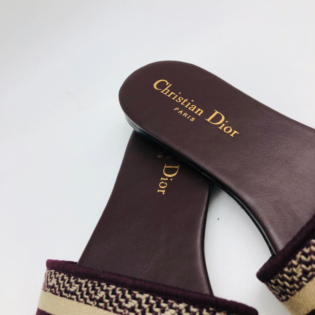 Коричневые шлепки Christian Dior