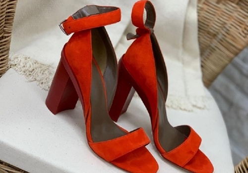 Босоножки оранжевые на каблуке Hermes