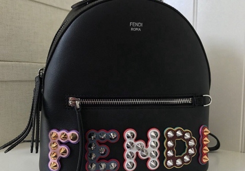 Черный рюкзак из кожи FENDI