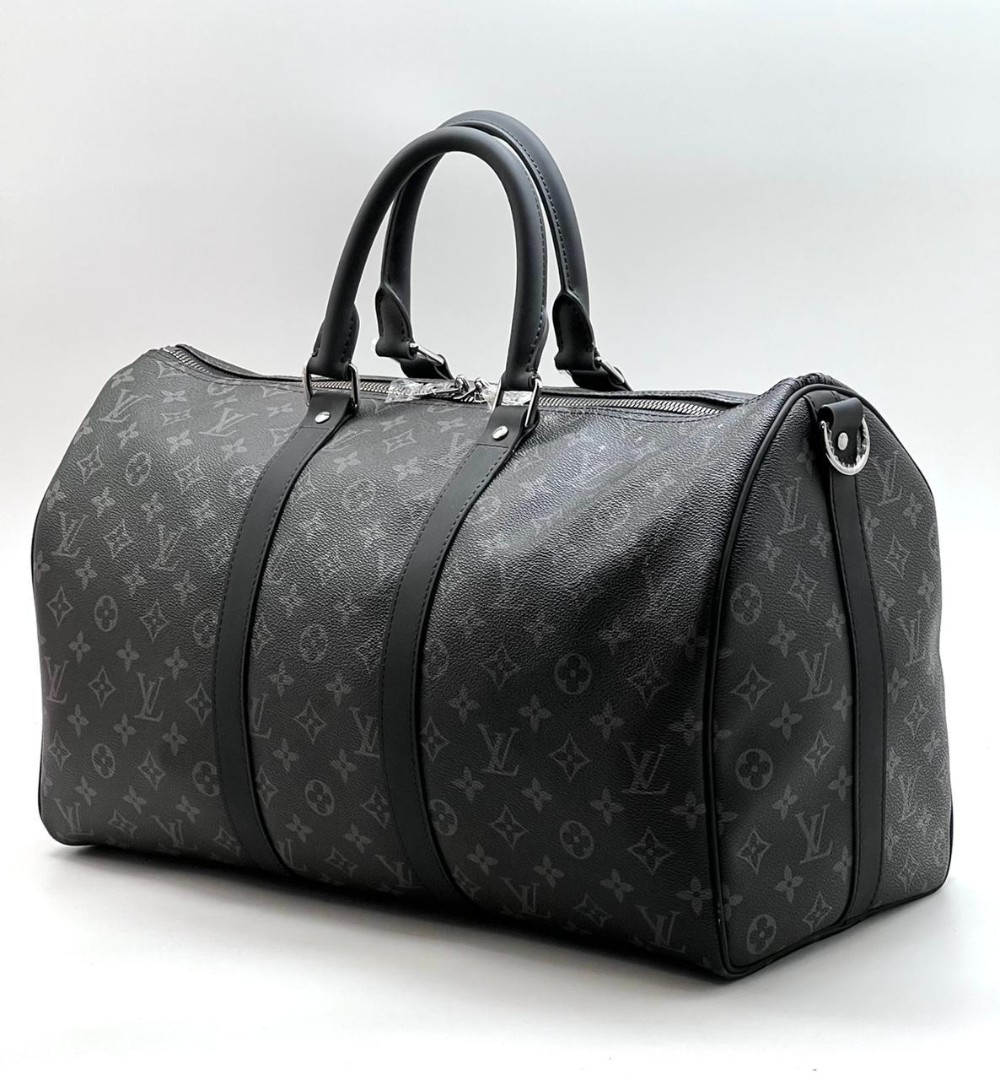 Серая сумка Louis Vuitton Keepall