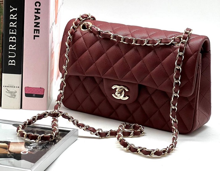 Бордовая кожаная сумка Chanel 2.55 Classic