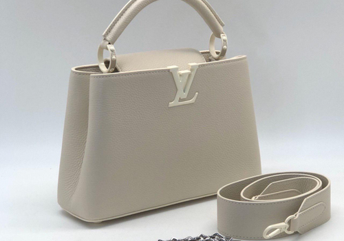 Кожаная сумка Louis Vuitton Capucines BB белая