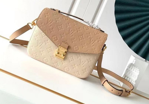 Женская сумка Louis Vuitton Pochette Metis