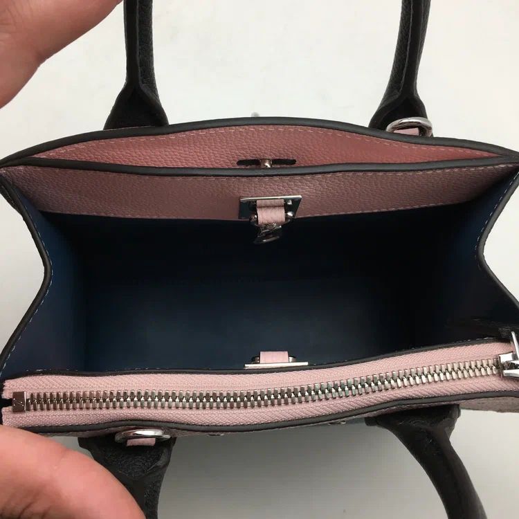 Кожаная сумка Louis Vuitton City Steamer розовая с синим
