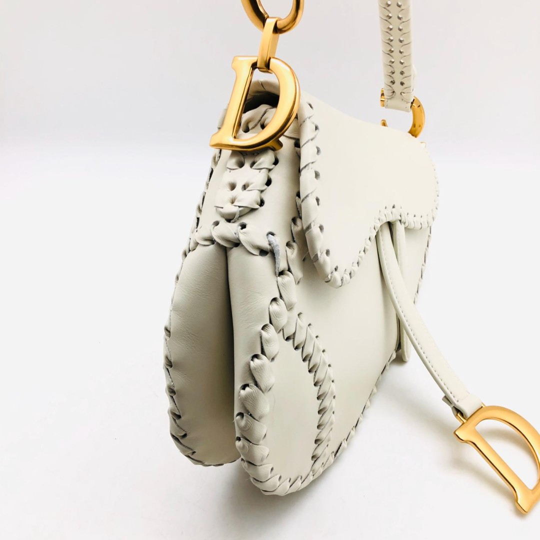 Кожаная сумка седло Christian Dior Saddle белая