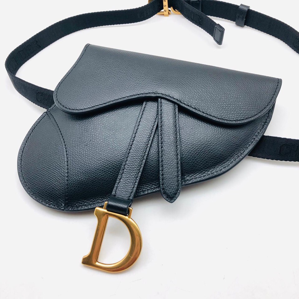 Кожаная сумка на пояс Christian Dior Saddle