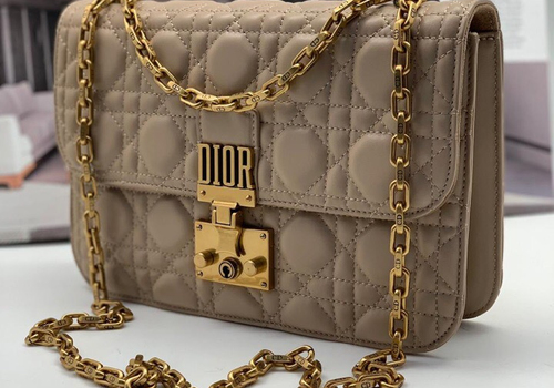Кожаная сумка Christian Dior Dioraddict бежевая