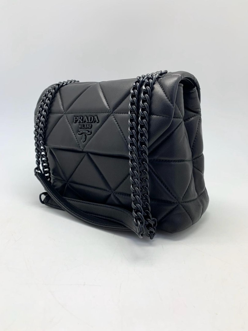 Кожаная сумка Prada Spectrum черная