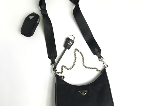 Женская сумка Prada Re-Edition 2000 черная