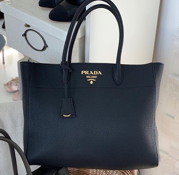 Женская сумка Prada кожаная черная