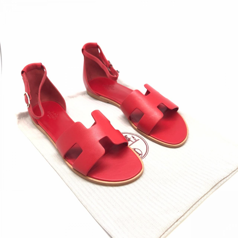 Красные босоножки Hermes Santorini