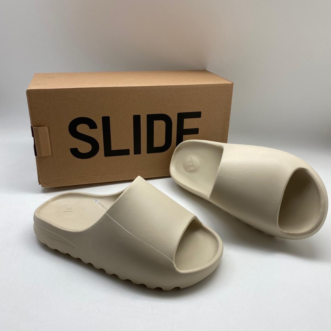 Шлепанцы Adidas Yeezy Slide молочные