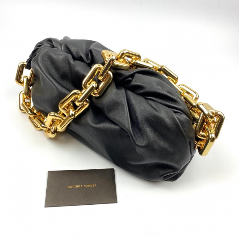 Женская сумка Bottega Veneta The Chain Pouch черная