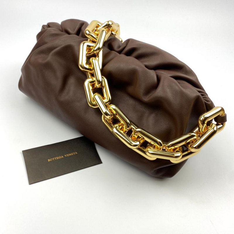 Женская сумка Bottega Veneta The Chain Pouch коричневая