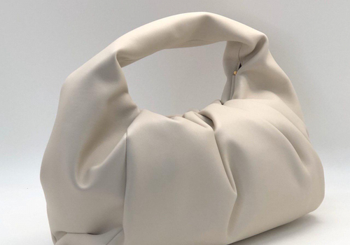 Женская сумка Bottega Veneta Shoulder Pouch белая