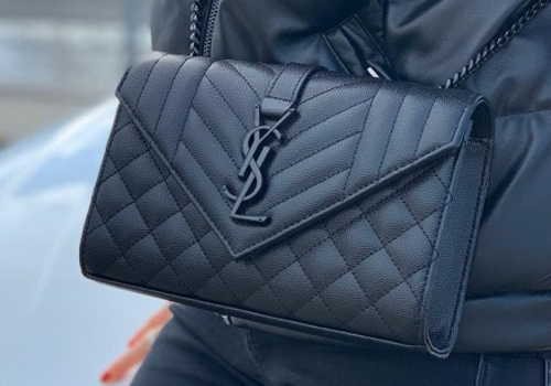 Женская кожаная сумка Yves Saint Laurent черная