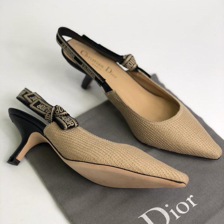 Босоножки Christian Dior бежевые (6,5 см)