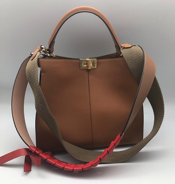 Женская сумка Fendi Peekaboo Medium коричневая