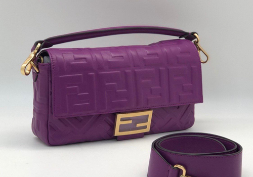 Женская сумка Fendi Baguette Medium