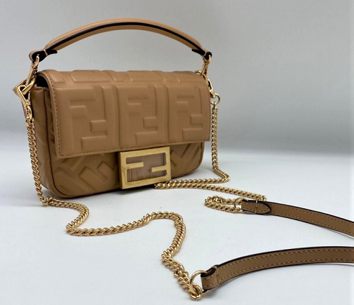 Женская сумка Fendi Baguette Mini бежевая